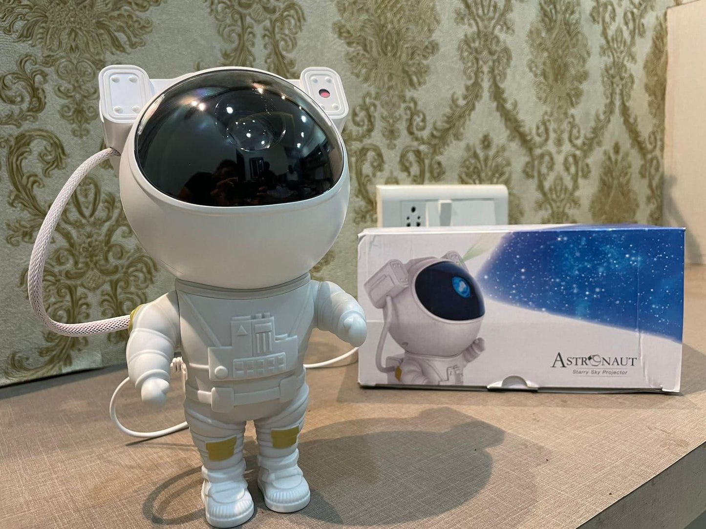 Astronaut Galaxy Projector - 360 Magnetic Head Rotation, Remote Control - Gifts4All